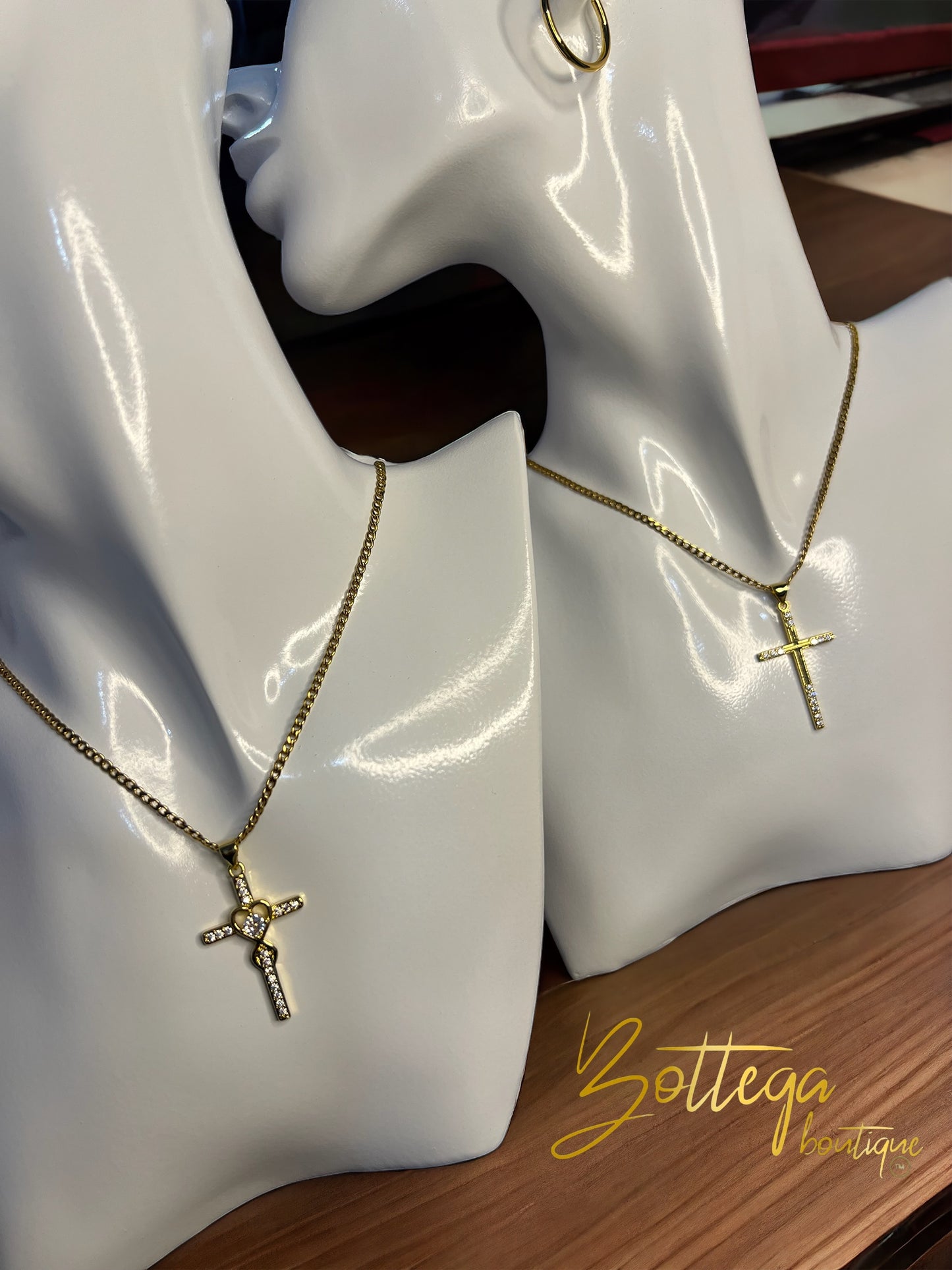 Cuban Cross Chain / Gold