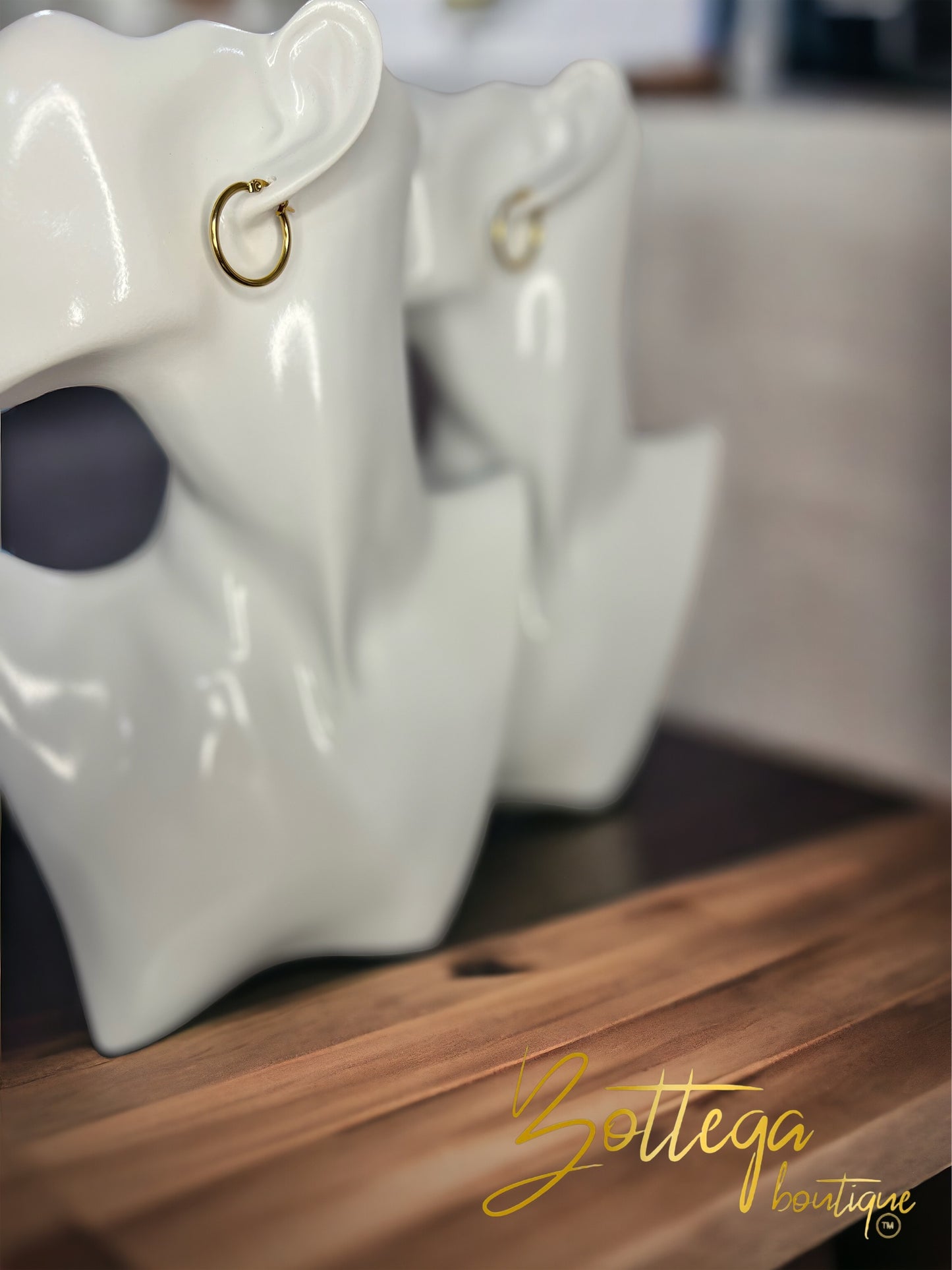 Hoop Earrings / Gold